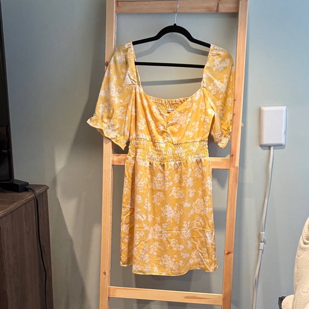 Abercrombie & Fitch Yellow Floral Mini Dress